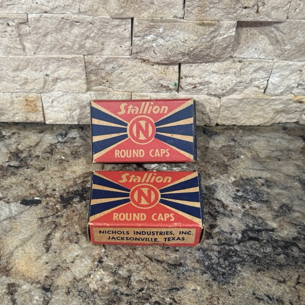 Vintage Stallion Round Caps Box Some Actual Caps Intact Original NOS